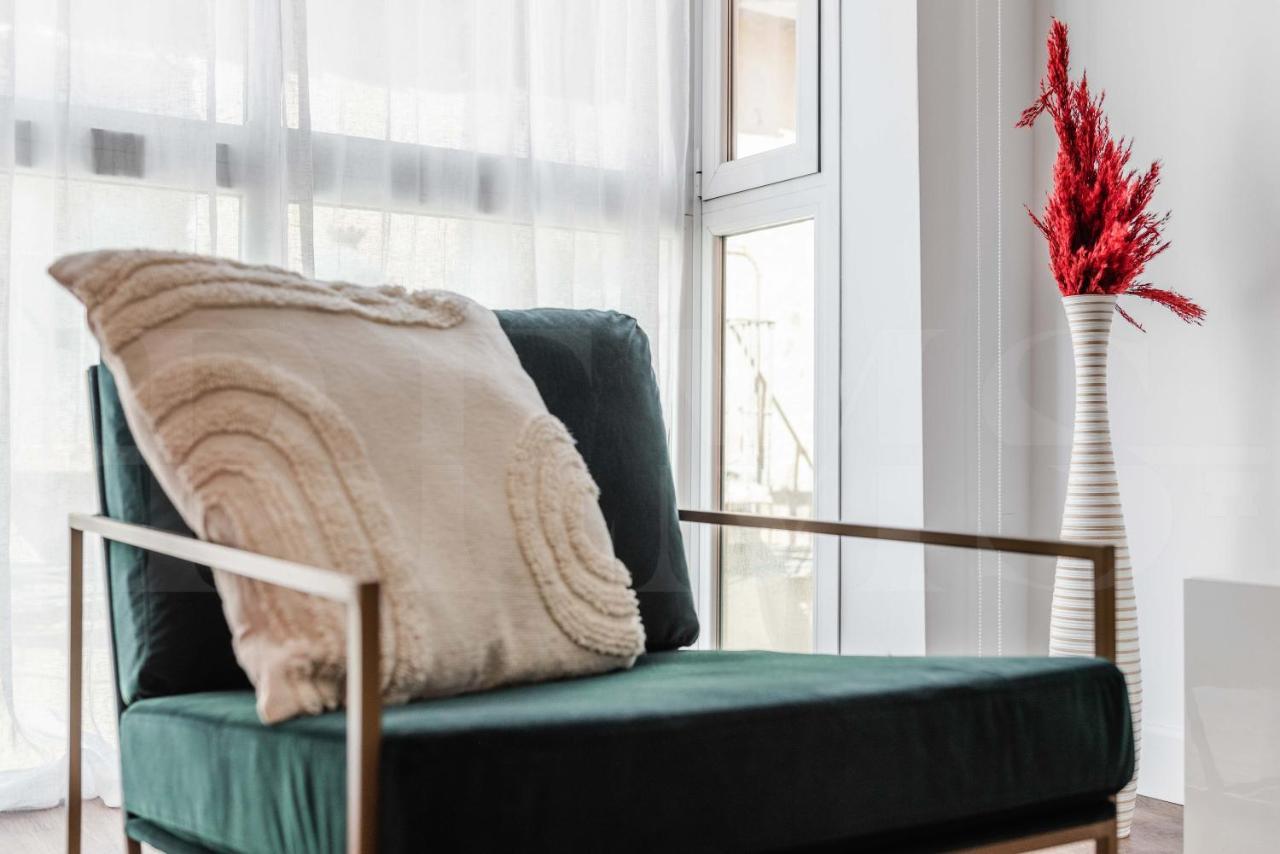 Designed Minimalist Apartment - Malaga Center By Rems Kültér fotó