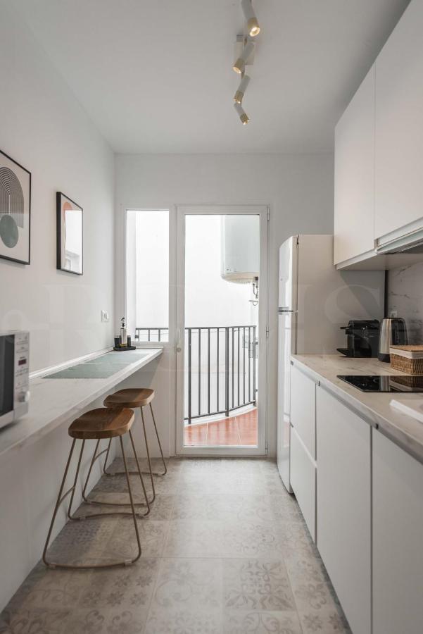 Designed Minimalist Apartment - Malaga Center By Rems Kültér fotó