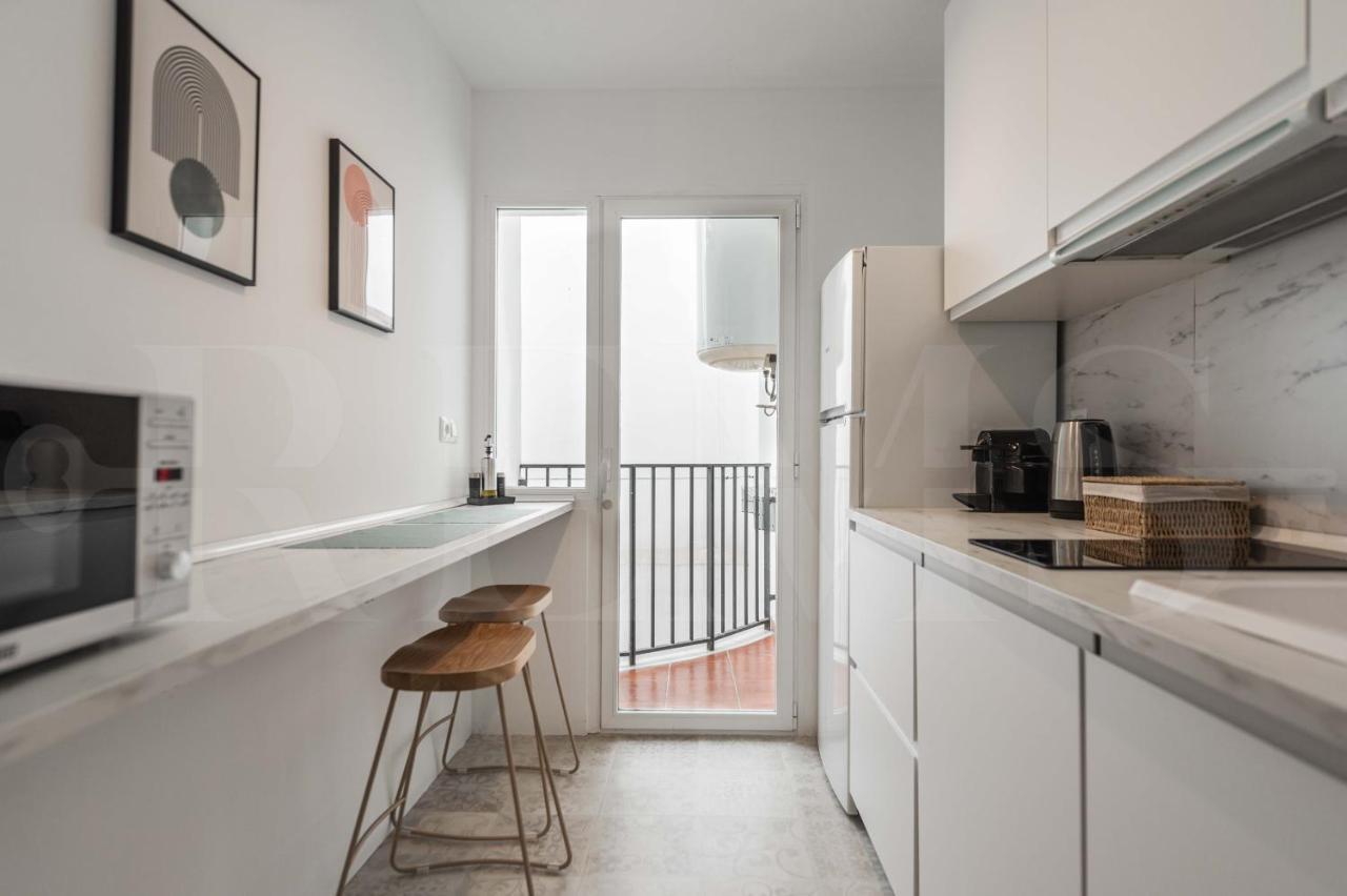 Designed Minimalist Apartment - Malaga Center By Rems Kültér fotó