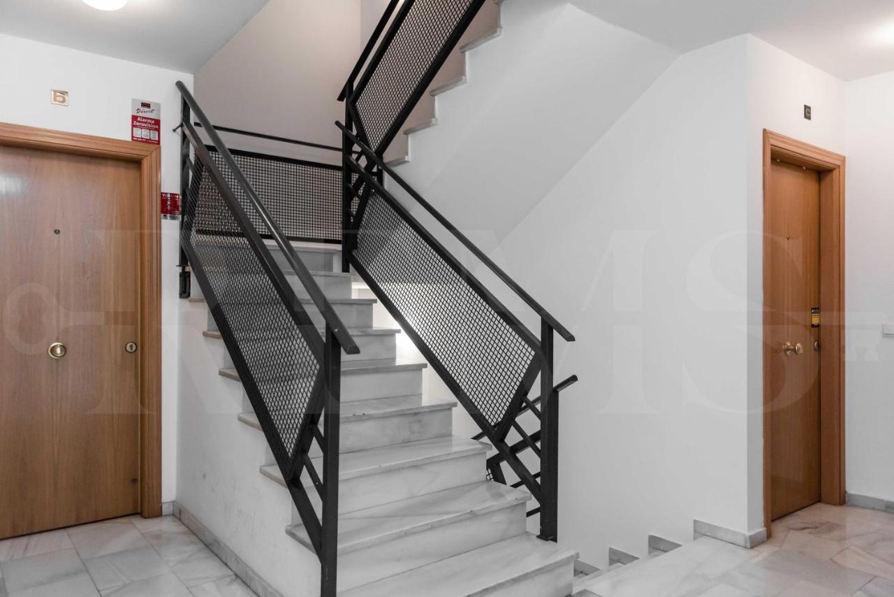 Designed Minimalist Apartment - Malaga Center By Rems Kültér fotó
